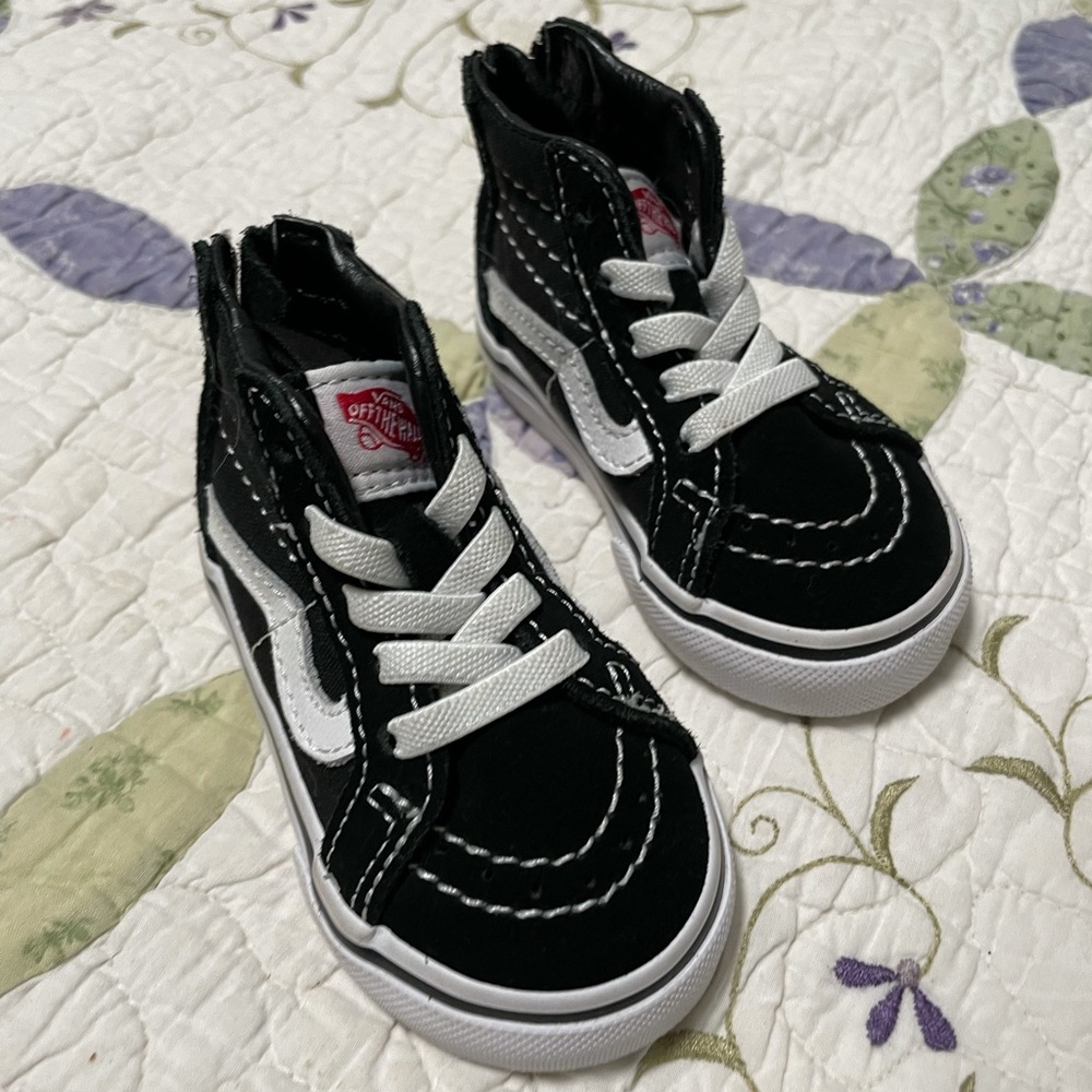 Toddlers vans